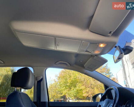 Черный Фольксваген Туран, объемом двигателя 1.97 л и пробегом 263 тыс. км за 10999 $, фото 17 на Automoto.ua