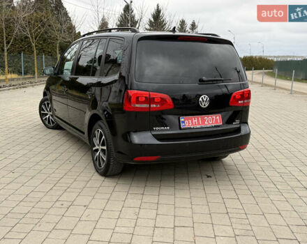 Черный Фольксваген Туран, объемом двигателя 1.6 л и пробегом 211 тыс. км за 11300 $, фото 9 на Automoto.ua