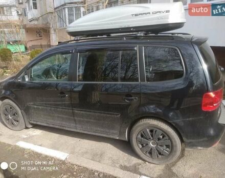 Черный Фольксваген Туран, объемом двигателя 1.39 л и пробегом 180 тыс. км за 8500 $, фото 4 на Automoto.ua