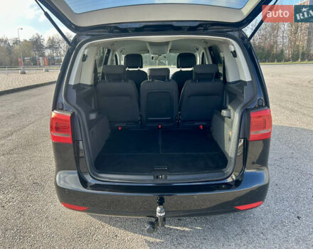 Черный Фольксваген Туран, объемом двигателя 1.6 л и пробегом 223 тыс. км за 11700 $, фото 10 на Automoto.ua