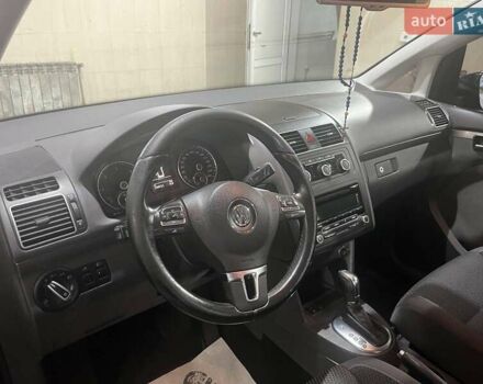 Черный Фольксваген Туран, объемом двигателя 1.97 л и пробегом 299 тыс. км за 11200 $, фото 11 на Automoto.ua