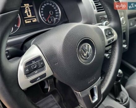 Черный Фольксваген Туран, объемом двигателя 1.6 л и пробегом 204 тыс. км за 11950 $, фото 51 на Automoto.ua