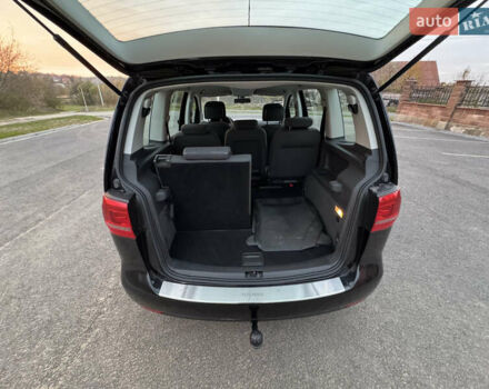 Черный Фольксваген Туран, объемом двигателя 1.6 л и пробегом 225 тыс. км за 8850 $, фото 12 на Automoto.ua