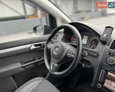 Чорний Фольксваген Туран, об'ємом двигуна 1.97 л та пробігом 243 тис. км за 12550 $, фото 30 на Automoto.ua