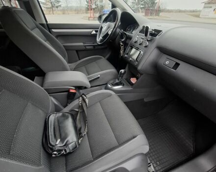 Черный Фольксваген Туран, объемом двигателя 2 л и пробегом 23 тыс. км за 14233 $, фото 2 на Automoto.ua