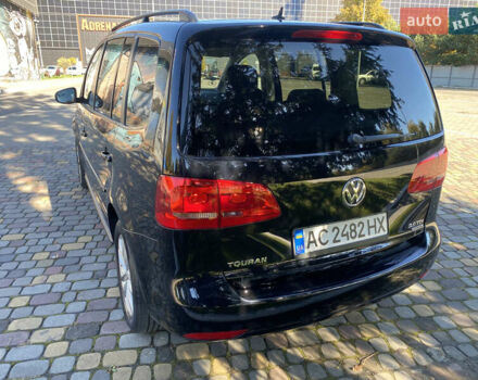 Черный Фольксваген Туран, объемом двигателя 1.97 л и пробегом 263 тыс. км за 10999 $, фото 7 на Automoto.ua