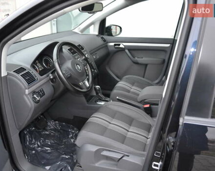 Черный Фольксваген Туран, объемом двигателя 2 л и пробегом 230 тыс. км за 14200 $, фото 11 на Automoto.ua