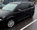 Черный Фольксваген Туран, объемом двигателя 1.4 л и пробегом 200 тыс. км за 10500 $, фото 2 на Automoto.ua