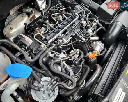 Черный Фольксваген Туран, объемом двигателя 1.6 л и пробегом 204 тыс. км за 11950 $, фото 96 на Automoto.ua