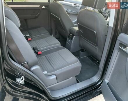 Черный Фольксваген Туран, объемом двигателя 1.6 л и пробегом 231 тыс. км за 11750 $, фото 15 на Automoto.ua