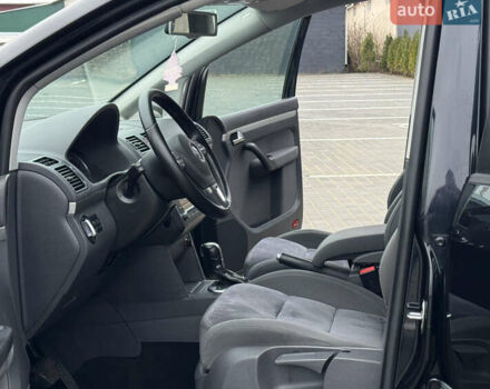 Черный Фольксваген Туран, объемом двигателя 2 л и пробегом 196 тыс. км за 14599 $, фото 51 на Automoto.ua