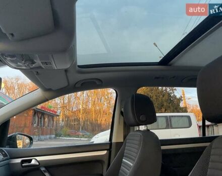 Черный Фольксваген Туран, объемом двигателя 1.6 л и пробегом 231 тыс. км за 11750 $, фото 12 на Automoto.ua