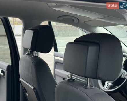 Черный Фольксваген Туран, объемом двигателя 2 л и пробегом 196 тыс. км за 14599 $, фото 43 на Automoto.ua