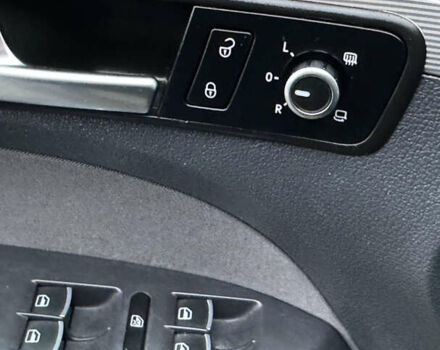 Черный Фольксваген Туран, объемом двигателя 2 л и пробегом 196 тыс. км за 14599 $, фото 48 на Automoto.ua