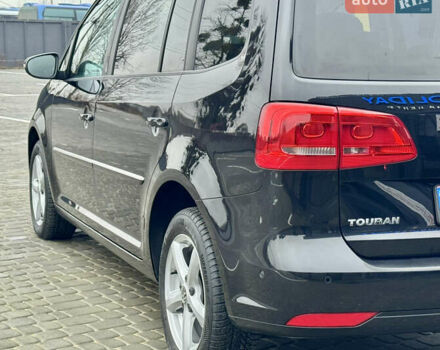 Черный Фольксваген Туран, объемом двигателя 2 л и пробегом 196 тыс. км за 14599 $, фото 21 на Automoto.ua