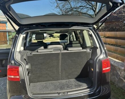 Черный Фольксваген Туран, объемом двигателя 2 л и пробегом 276 тыс. км за 14500 $, фото 18 на Automoto.ua