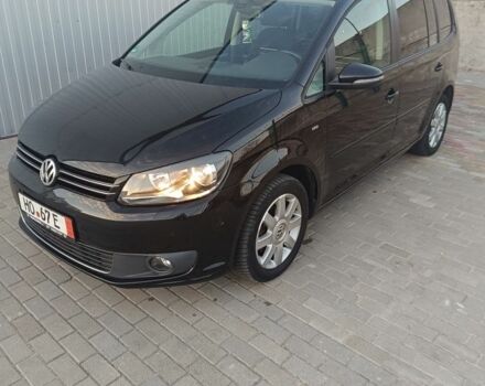 Черный Фольксваген Туран, объемом двигателя 0 л и пробегом 211 тыс. км за 12800 $, фото 1 на Automoto.ua