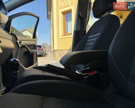 Черный Фольксваген Туран, объемом двигателя 1.97 л и пробегом 212 тыс. км за 11450 $, фото 39 на Automoto.ua