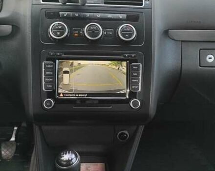 Черный Фольксваген Туран, объемом двигателя 1.97 л и пробегом 349 тыс. км за 12800 $, фото 4 на Automoto.ua