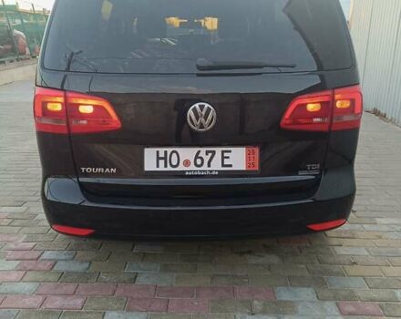 Черный Фольксваген Туран, объемом двигателя 1.6 л и пробегом 211 тыс. км за 12800 $, фото 18 на Automoto.ua