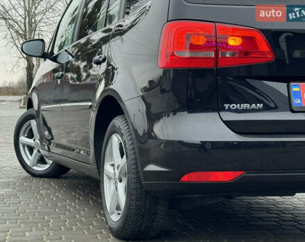 Черный Фольксваген Туран, объемом двигателя 2 л и пробегом 196 тыс. км за 14599 $, фото 29 на Automoto.ua