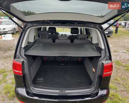 Чорний Фольксваген Туран, об'ємом двигуна 1.6 л та пробігом 253 тис. км за 12700 $, фото 16 на Automoto.ua