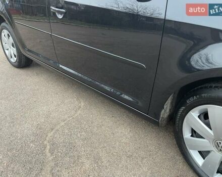 Черный Фольксваген Туран, объемом двигателя 1.4 л и пробегом 207 тыс. км за 10777 $, фото 94 на Automoto.ua