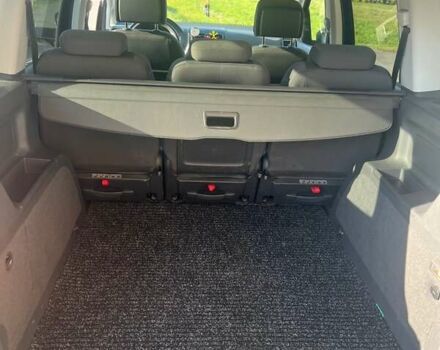 Черный Фольксваген Туран, объемом двигателя 1.6 л и пробегом 295 тыс. км за 12100 $, фото 17 на Automoto.ua