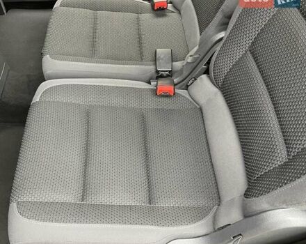 Черный Фольксваген Туран, объемом двигателя 1.4 л и пробегом 207 тыс. км за 10777 $, фото 128 на Automoto.ua