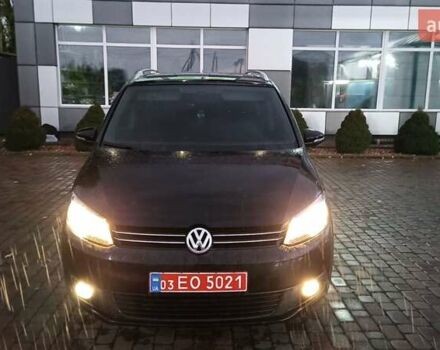 Черный Фольксваген Туран, объемом двигателя 1.6 л и пробегом 165 тыс. км за 13250 $, фото 96 на Automoto.ua