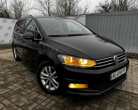 Черный Фольксваген Туран, объемом двигателя 2 л и пробегом 240 тыс. км за 12999 $, фото 1 на Automoto.ua