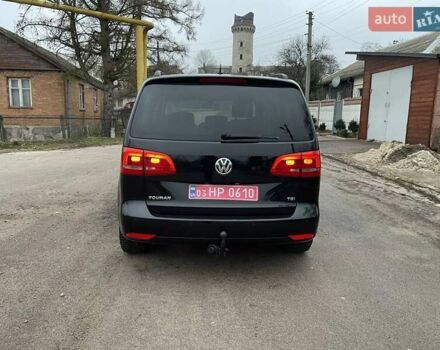 Черный Фольксваген Туран, объемом двигателя 1.4 л и пробегом 207 тыс. км за 10777 $, фото 178 на Automoto.ua