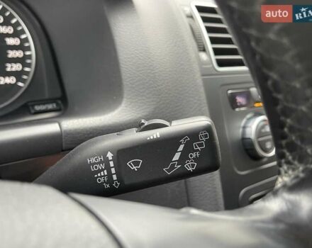 Черный Фольксваген Туран, объемом двигателя 1.4 л и пробегом 207 тыс. км за 10777 $, фото 74 на Automoto.ua