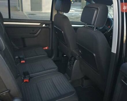 Черный Фольксваген Туран, объемом двигателя 1.6 л и пробегом 165 тыс. км за 13250 $, фото 42 на Automoto.ua