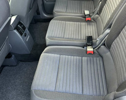 Черный Фольксваген Туран, объемом двигателя 1.97 л и пробегом 223 тыс. км за 13750 $, фото 12 на Automoto.ua