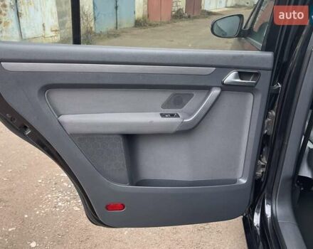 Черный Фольксваген Туран, объемом двигателя 1.4 л и пробегом 207 тыс. км за 10777 $, фото 122 на Automoto.ua