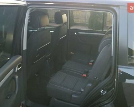 Черный Фольксваген Туран, объемом двигателя 1.6 л и пробегом 165 тыс. км за 13250 $, фото 28 на Automoto.ua