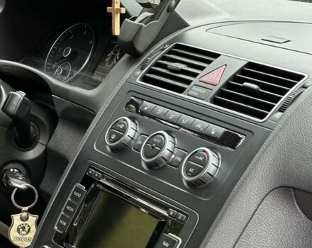 Черный Фольксваген Туран, объемом двигателя 1.6 л и пробегом 250 тыс. км за 9500 $, фото 19 на Automoto.ua