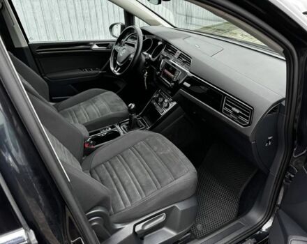 Черный Фольксваген Туран, объемом двигателя 2 л и пробегом 240 тыс. км за 12999 $, фото 13 на Automoto.ua