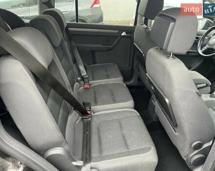 Черный Фольксваген Туран, объемом двигателя 1.4 л и пробегом 207 тыс. км за 10777 $, фото 226 на Automoto.ua