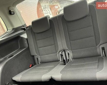 Черный Фольксваген Туран, объемом двигателя 1.4 л и пробегом 207 тыс. км за 10777 $, фото 199 на Automoto.ua