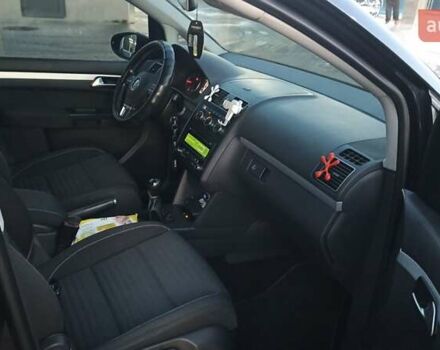 Черный Фольксваген Туран, объемом двигателя 1.6 л и пробегом 165 тыс. км за 13250 $, фото 31 на Automoto.ua