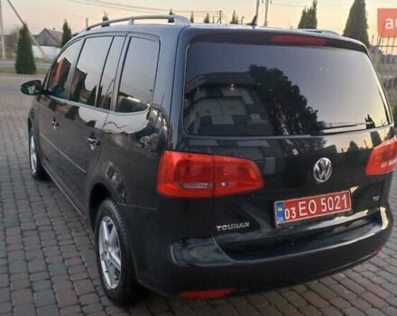 Черный Фольксваген Туран, объемом двигателя 1.6 л и пробегом 165 тыс. км за 13250 $, фото 18 на Automoto.ua