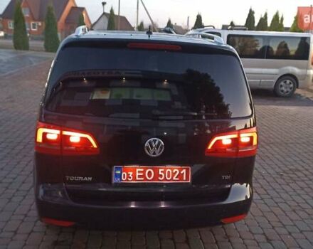 Черный Фольксваген Туран, объемом двигателя 1.6 л и пробегом 165 тыс. км за 13250 $, фото 46 на Automoto.ua