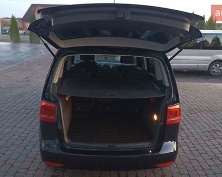 Черный Фольксваген Туран, объемом двигателя 1.6 л и пробегом 165 тыс. км за 13250 $, фото 45 на Automoto.ua