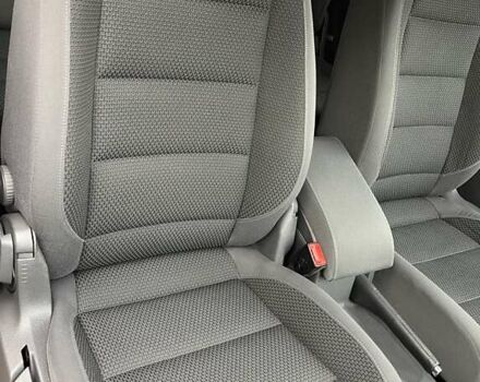 Черный Фольксваген Туран, объемом двигателя 1.4 л и пробегом 207 тыс. км за 10777 $, фото 210 на Automoto.ua