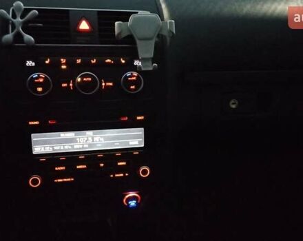 Черный Фольксваген Туран, объемом двигателя 1.6 л и пробегом 165 тыс. км за 13250 $, фото 88 на Automoto.ua