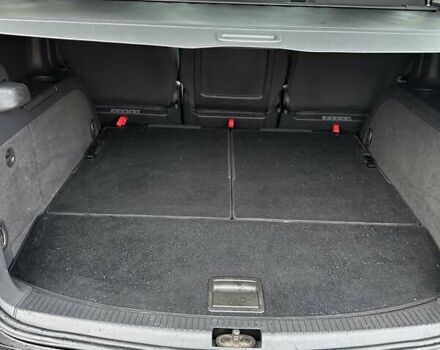 Чорний Фольксваген Туран, об'ємом двигуна 2 л та пробігом 248 тис. км за 13150 $, фото 25 на Automoto.ua