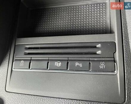 Черный Фольксваген Туран, объемом двигателя 1.4 л и пробегом 207 тыс. км за 10777 $, фото 43 на Automoto.ua