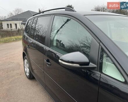 Черный Фольксваген Туран, объемом двигателя 1.4 л и пробегом 207 тыс. км за 10777 $, фото 92 на Automoto.ua